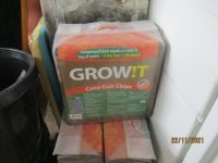 grow it coco husks 001.JPG