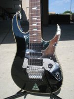 Ibanez Universe Jem UV777  2.jpg