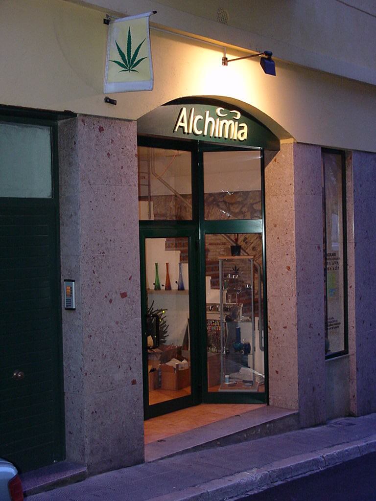 The first Alchimia store in the centre of Figueres