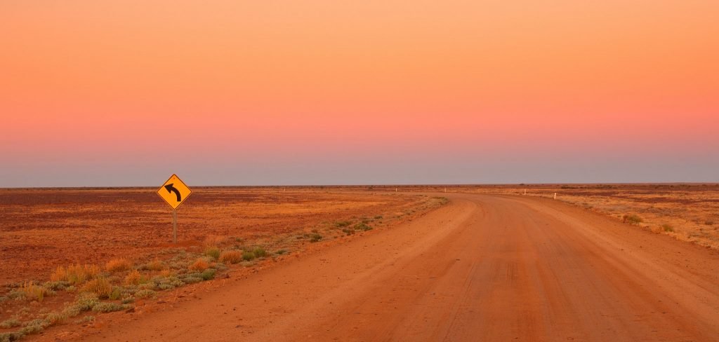 Australian-Outback-Road-Trip-1024x488.jpg